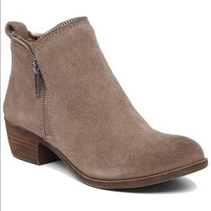 Lucky Brand distressed booties size 8.5m